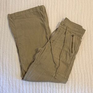American Eagle Women’s Comfy Cargo Pants